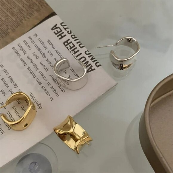 Irregular Metal Circle Hoop Earrings For Women - Picture 5 of 7